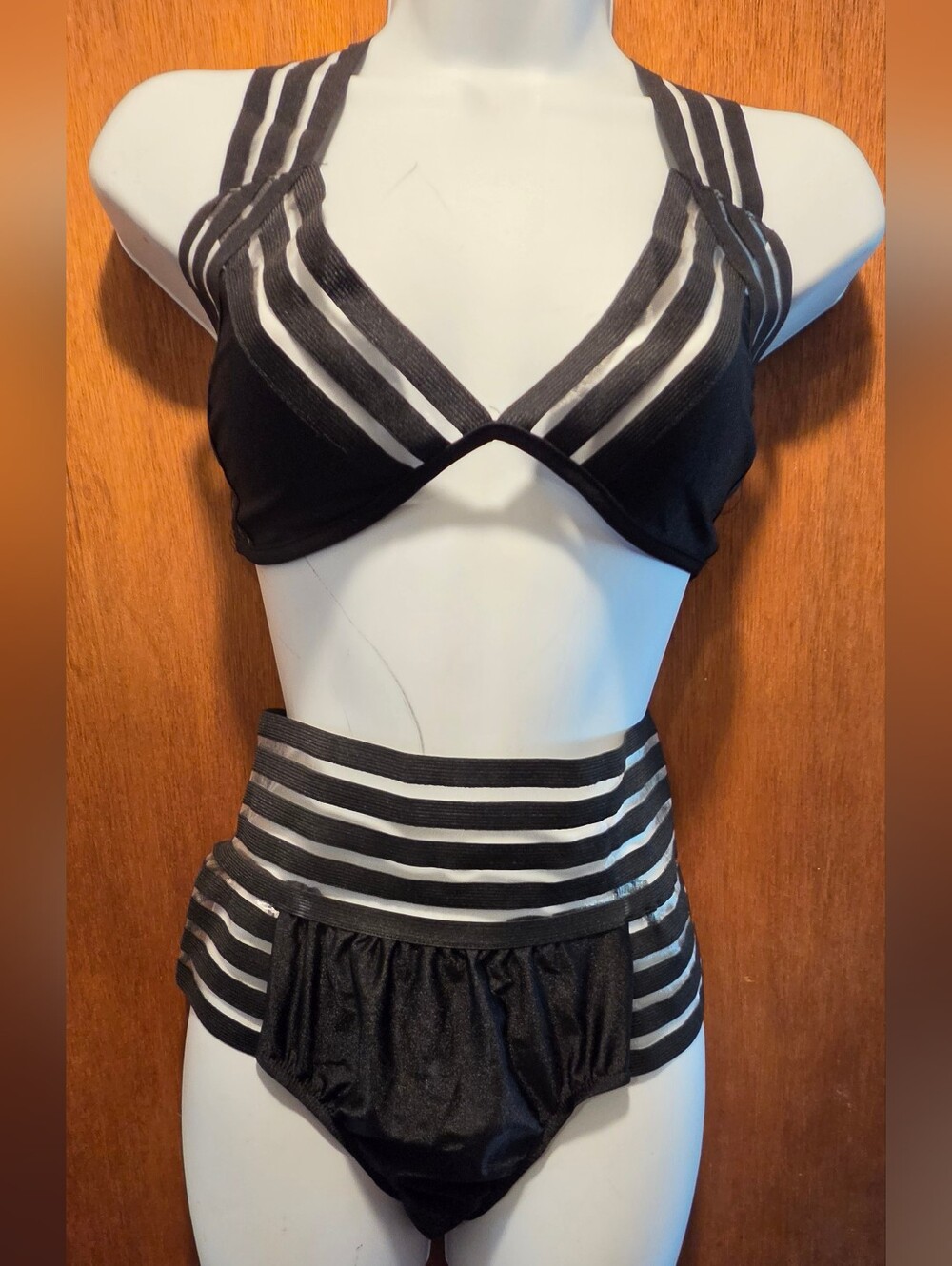 Sheer Addiction NEW Bathing Suit/bra Set SzM/L - Picture 2 of 9